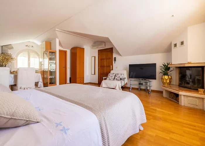 Center Of * Makarska